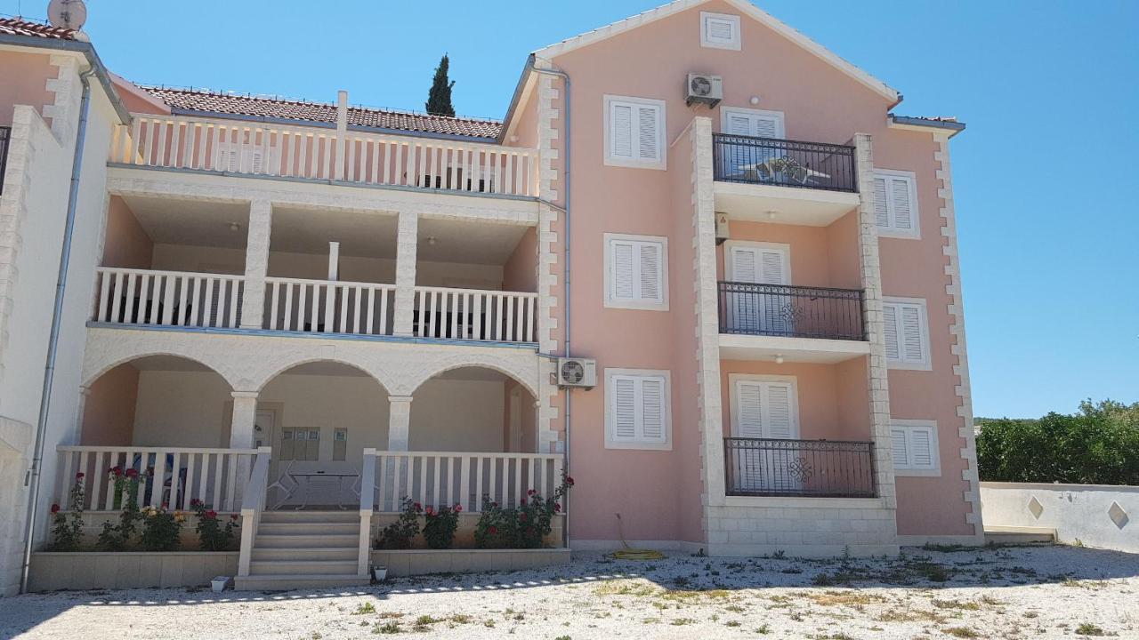 Ruzica Apartments Mirce エクステリア 写真