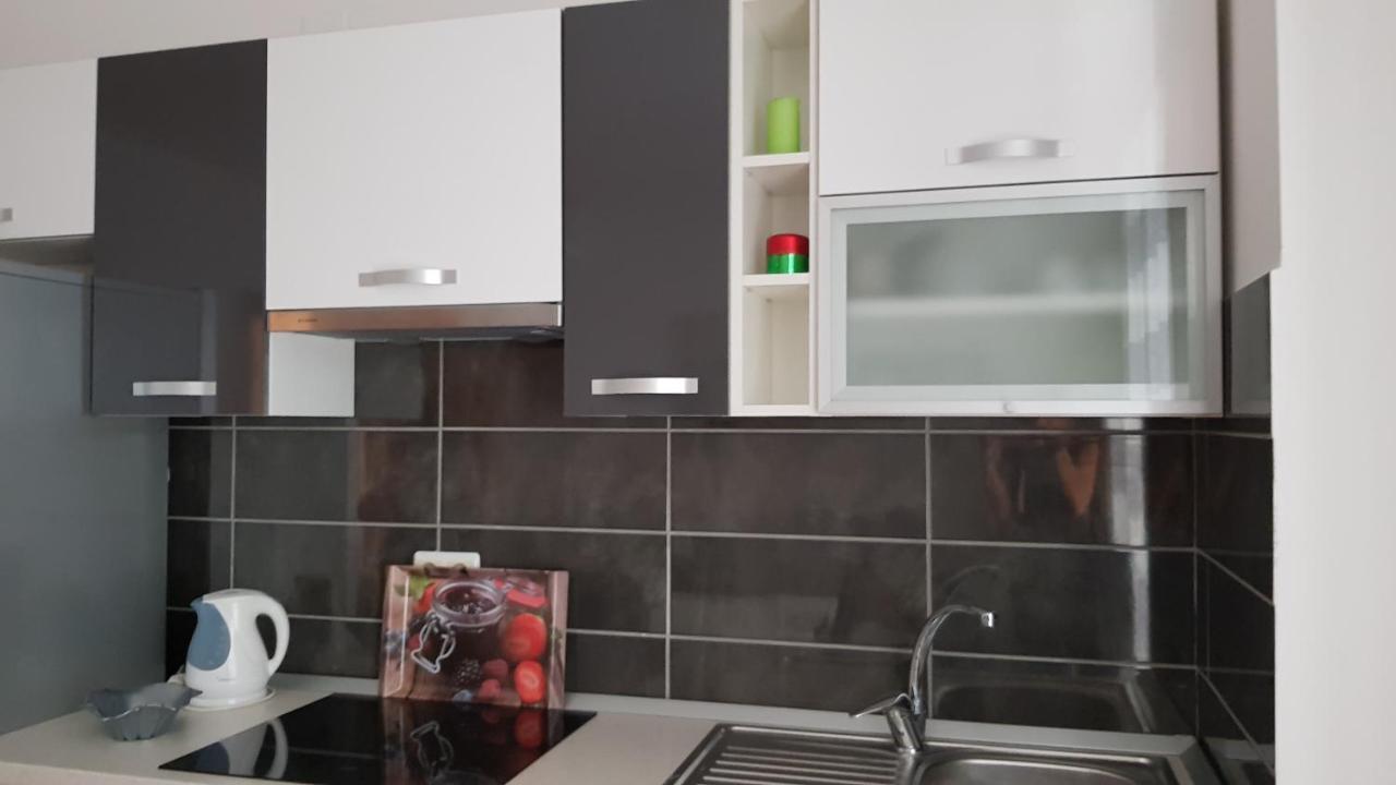Ruzica Apartments Mirce エクステリア 写真